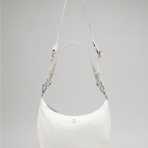 Lululemon NWT adjustable mini shoulder bag in BONE